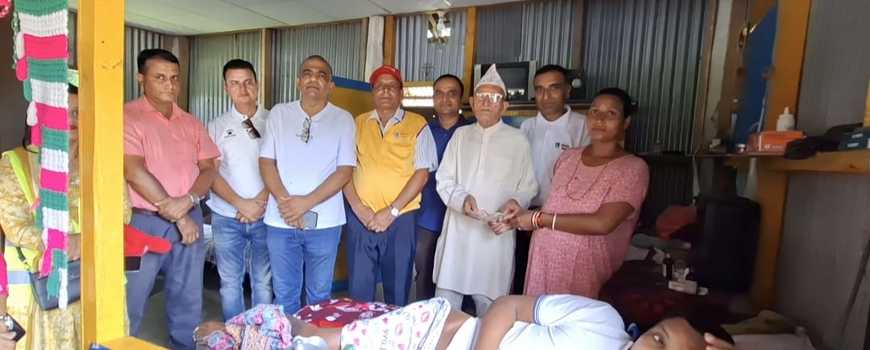 ओछ्यानमै थलिएका बर्देवालाई जीवनविज्ञानको आर्थिक सहयोग 