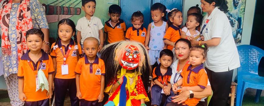 लिङ्कन मन्टेश्वरी स्कुलमा लाखे नाच प्रस्तुत