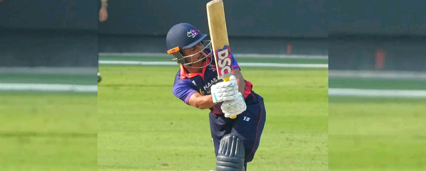 विश्वकप लिग-२: युएईविरुद्ध कप्तान रोहितले बनाए अर्धशतक