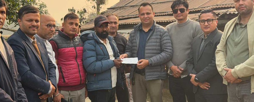 आर्थिक अभावका कारण उपचारमा समस्या भएका आर्यनलाई इक्यान झापाको सहयोग