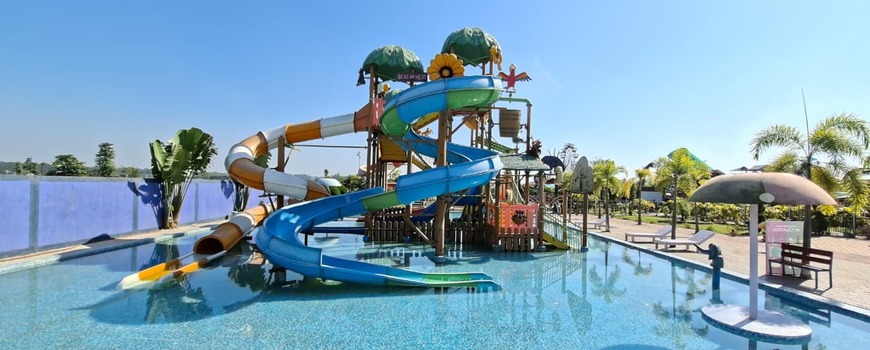 ह्याप्पील्याण्ड फनपार्कको लापरवाहि, रेल गाडीबाट लडेर चारजना घाइते