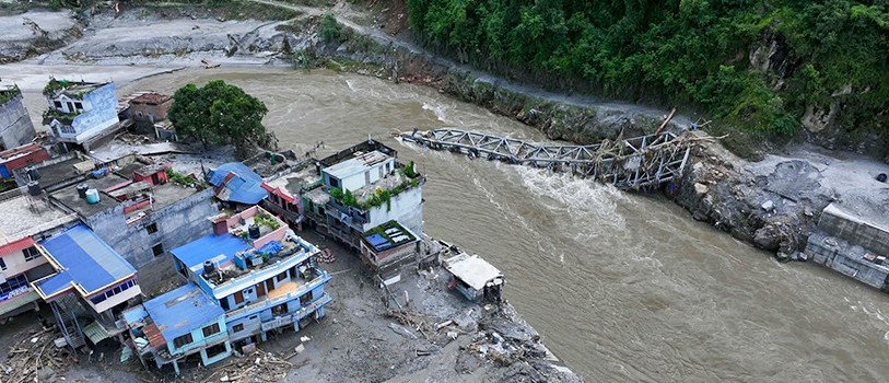 सरकारले तत्काल ४२ वटा बेलिब्रिज बनाइदिन भारत र चीनलाई गर्यो अनुरोध सरकारले तत्काल ४२ वटा बेलिब्रिज बनाइदिन भारत र चीनलाई गर्यो अनुरोध